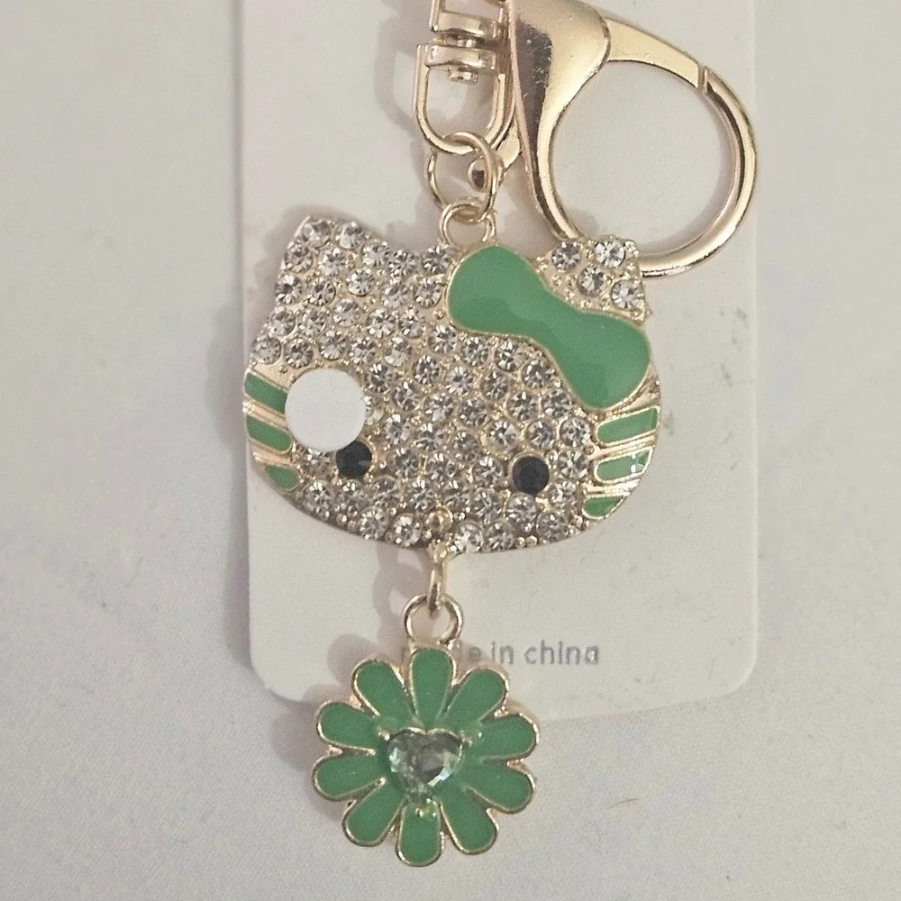 Sparkling Kitty Keychain with Flower Charm Rhinestone‎ Enamel Gift